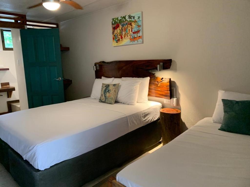 The Bounty Hotel Caye Caulker Luaran gambar