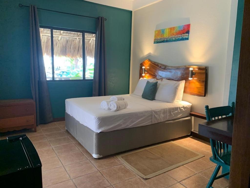 The Bounty Hotel Caye Caulker Luaran gambar