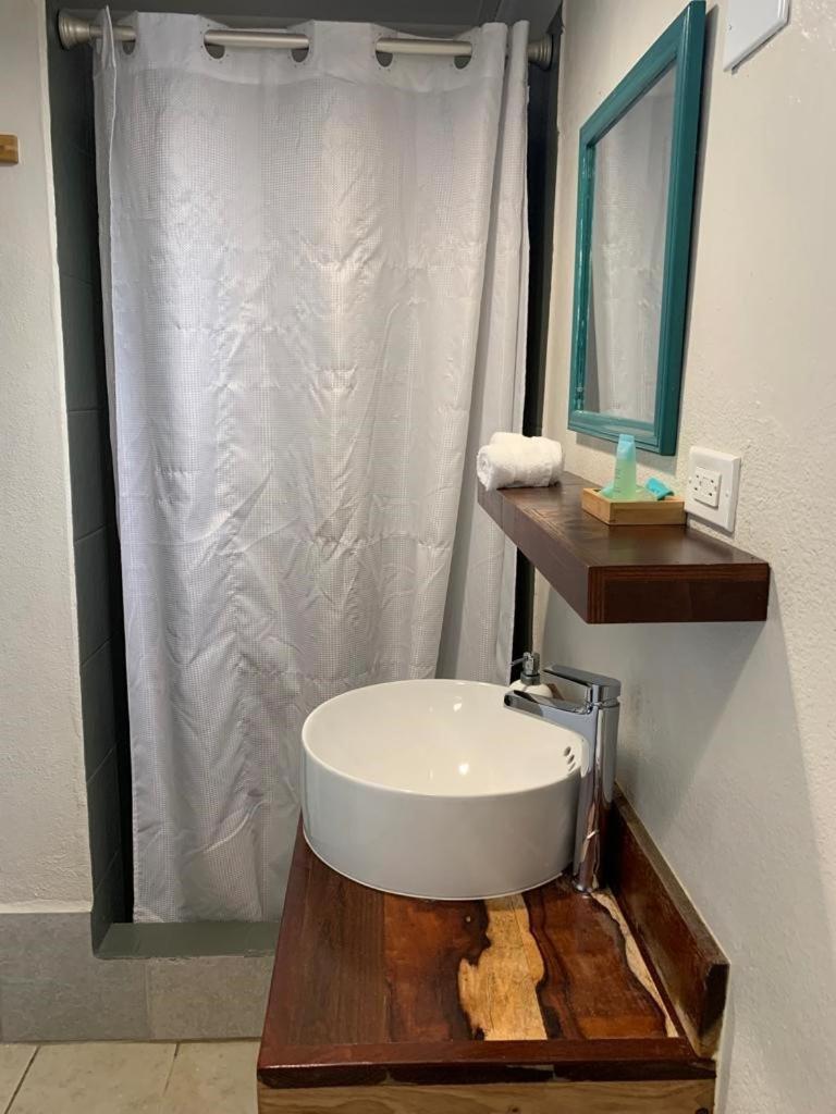 The Bounty Hotel Caye Caulker Luaran gambar